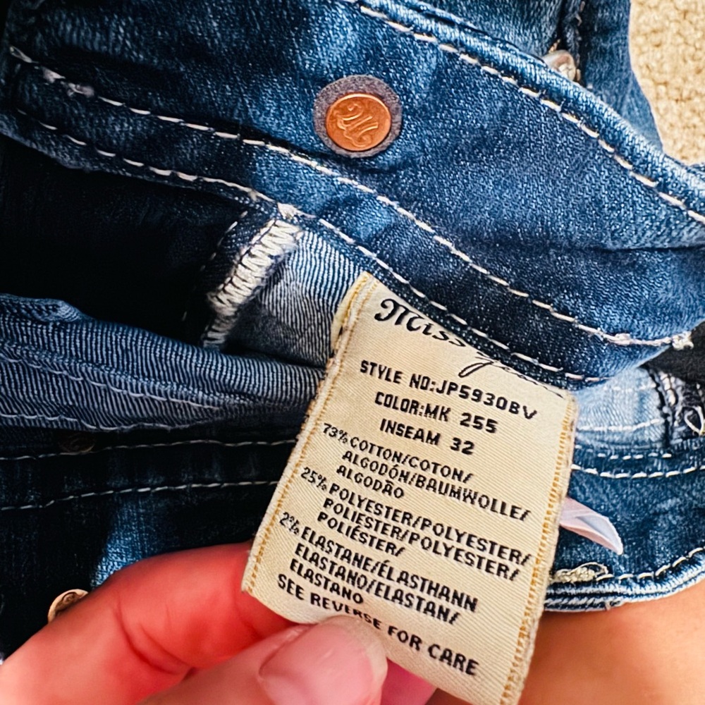 Miss Me Signature Rise Bootcut Jeans - Picture 4 of 4